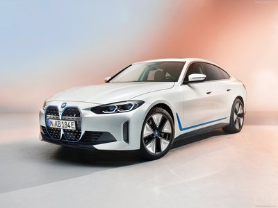 BMW i4 2022 poster
