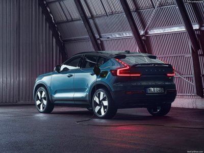 Volvo C40 Recharge 2022 mouse pad