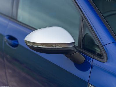 Volkswagen Golf R [UK] 2022 Mouse Pad 1461987