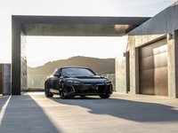 Audi RS e-tron GT 2022 hoodie #1463241