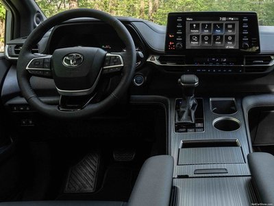 Toyota Sienna Woodland Edition 2022 phone case