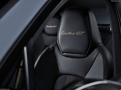 Porsche Cayenne Turbo GT 2022 phone case
