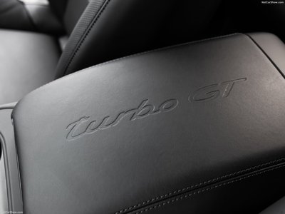 Porsche Cayenne Turbo GT 2022 Mouse Pad 1469371