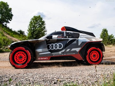 Audi RS Q e-tron Dakar Rally 2022 Longsleeve T-shirt