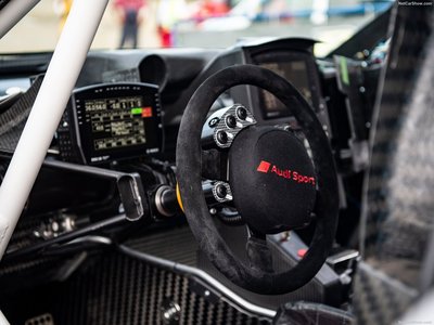 Audi RS Q e-tron Dakar Rally 2022 Mouse Pad 1470484