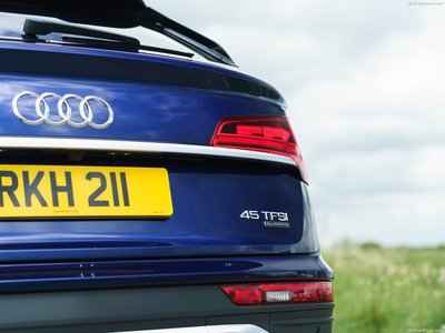 Audi Q5 Sportback UK 2021 poster