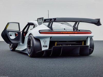 Porsche Mission R Concept 2021 Mouse Pad 1472776