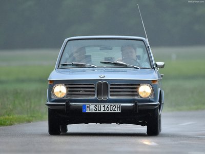 BMW 1802 Touring 1972 tote bag