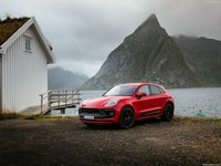 Porsche Macan GTS 2022 Poster 1477556