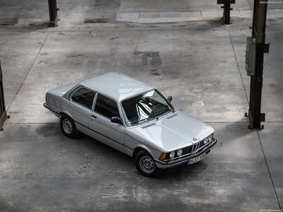 BMW 323i 1980 puzzle 1477936