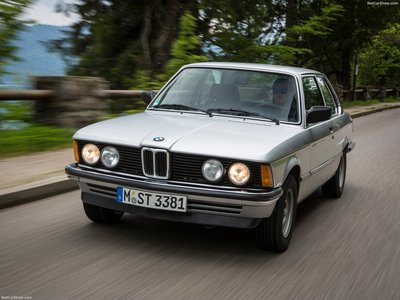 BMW 323i 1980 puzzle 1477964