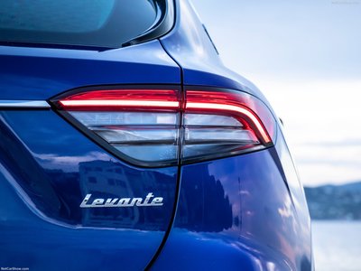 Maserati Levante Hybrid 2021 stickers 1484357