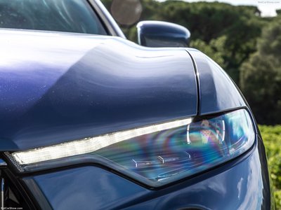 Maserati Levante Hybrid 2021 stickers 1484513