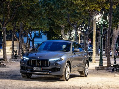 Maserati Levante Hybrid 2021 puzzle 1484536