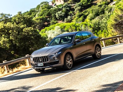 Maserati Levante Hybrid 2021 magic mug #1484553