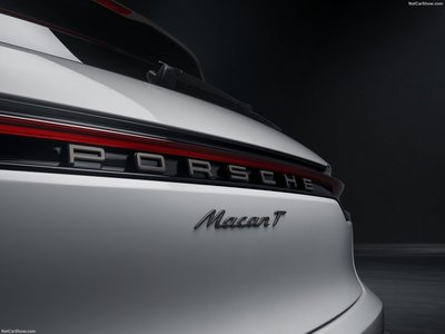 Porsche Macan T 2022 metal framed poster