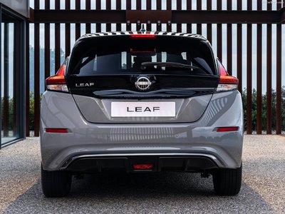 Nissan Leaf 2022 tote bag