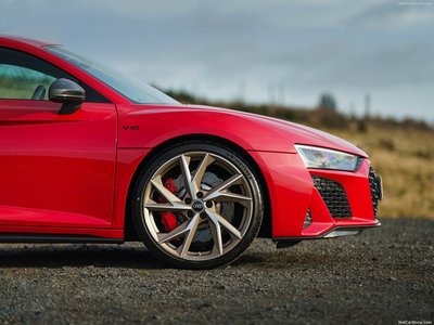 Audi R8 V10 performance RWD [UK] 2022 poster