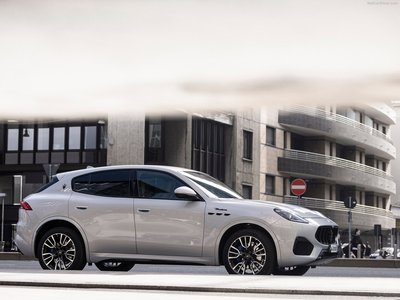 Maserati Grecale 2023 poster
