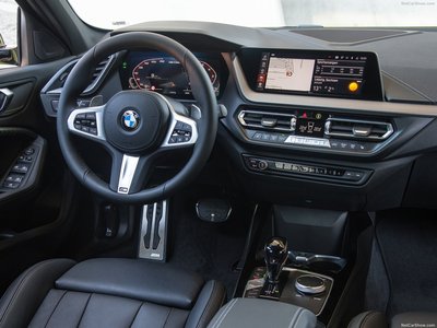 BMW M135i xDrive 2022 Mouse Pad 1504592
