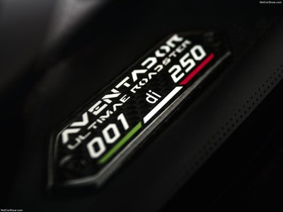 Lamborghini Aventador LP780-4 Ultimae Roadster 2022 poster #1505149