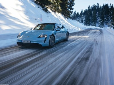 Porsche Taycan 4S Sport Turismo 2022 metal framed poster