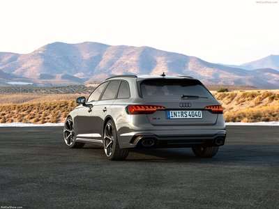 Audi RS4 Avant competition plus 2023 phone case