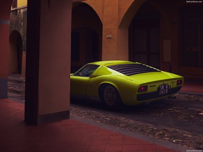 Lamborghini Miura P400 S 1969 poster