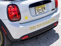 Mini Cooper SE Convertible Concept 2022 mug #1518971