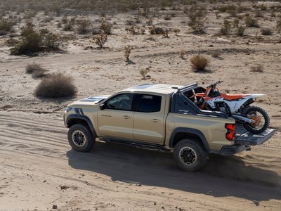 Chevrolet Colorado ZR2 2023 Poster 1520628