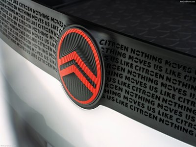 Citroen Oli Concept 2022 metal framed poster
