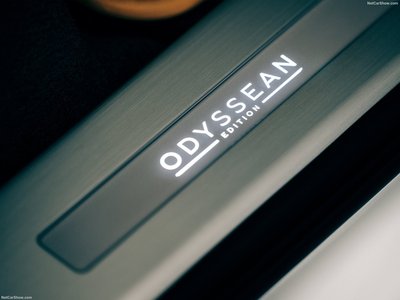 Bentley Bentayga Odyssean Edition 2023 phone case