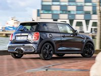 Mini Cooper S 3-door Resolute Edition (2022 Poster 1537015