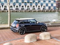 Mini Cooper S 3-door Resolute Edition (2022 Poster 1537020