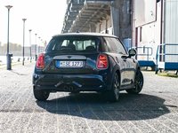 Mini Cooper S 3-door Resolute Edition (2022 Longsleeve T-shirt #1537050