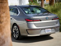 BMW i7 xDrive60 [US] 2023 Poster 1539707