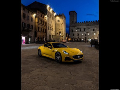 Maserati GranTurismo 2023 Poster 1544289