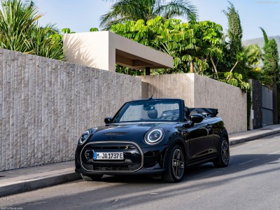 Mini Cooper SE Convertible 2023 puzzle 1544767