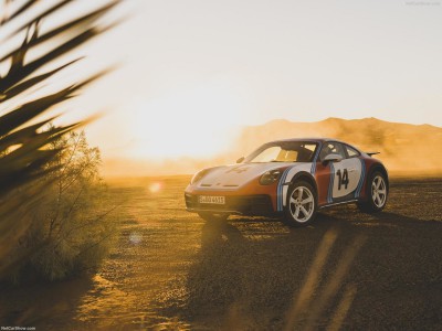 Porsche 911 Dakar Rallye 1978 2023 hoodie