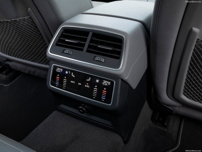 Audi A6 Avant 50 TFSI e quattro [UK] 2023 Mouse Pad 1545984