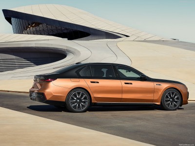 BMW i7 M70 xDrive 2024 Poster 1548456