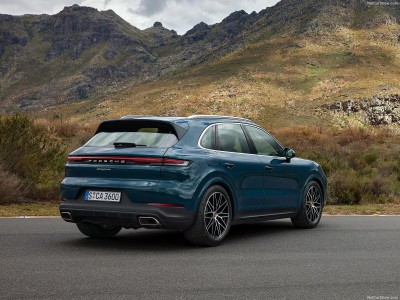 Porsche Cayenne 2024 calendar