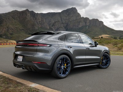 Porsche Cayenne Turbo GT 2024 Sweatshirt