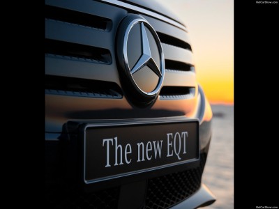 Mercedes-Benz EQT 2024 Poster 1552431