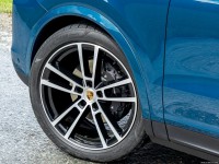 Porsche Cayenne 2024 Mouse Pad 1552846