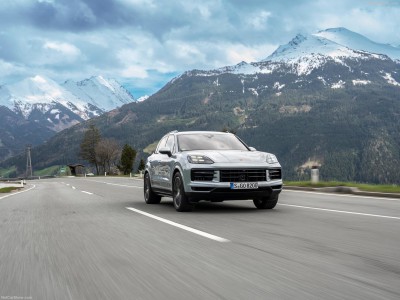 Porsche Cayenne S 2024 Poster 1553034