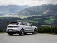 Porsche Cayenne S 2024 Sweatshirt #1553052