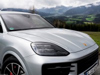 Porsche Cayenne S 2024 Poster 1553124