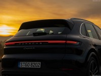 Porsche Cayenne S 2024 Longsleeve T-shirt #1553128