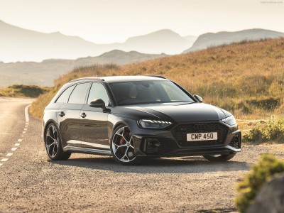 Audi RS4 Avant competition [UK] 2023 poster